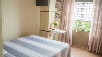 Luxo Especial Conjugado | Roupas de cama premium, camas Select Comfort, escrivaninha