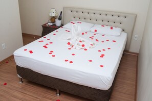 豪華三人房 |   客房設施服務