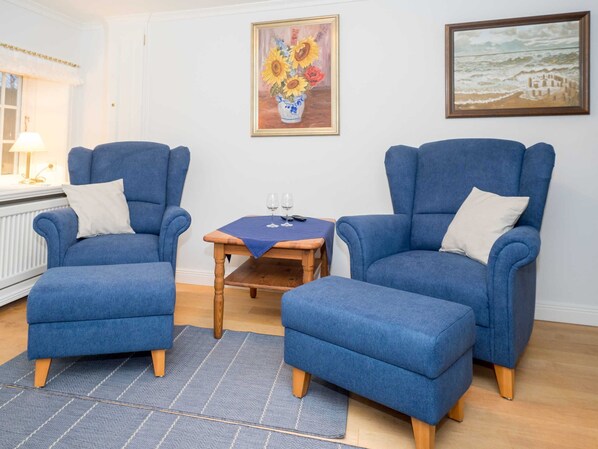 Unclassified image, 1 of 20, button