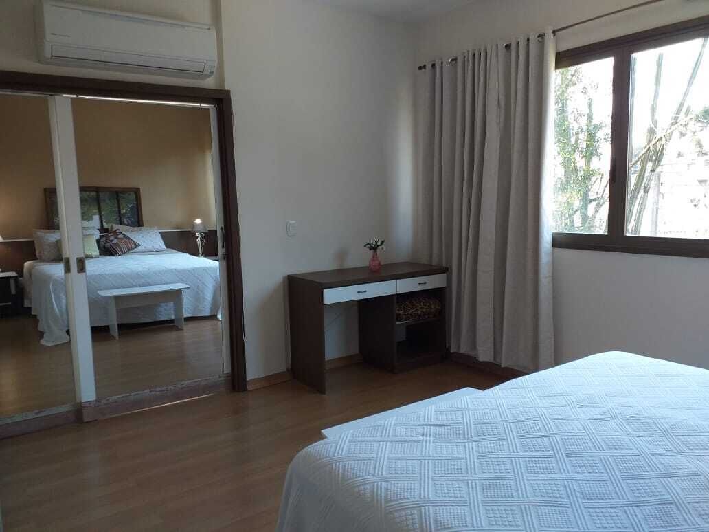 2 多间卧室、WiFi、床单