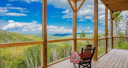 Newly Remolded 6-bedroom Cabin,
Theater room, & Heated Indoor Pool/Hot Tub