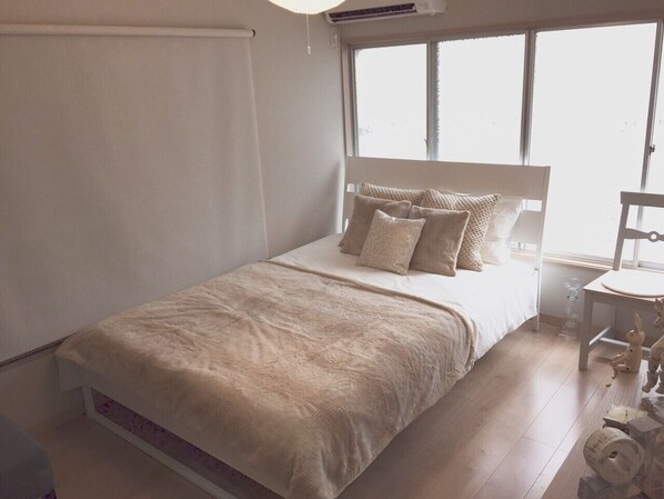 Habitación, 2 habitaciones (3 Double Size Beds) | 2 habitaciones y sábanas de algodón egipcio 