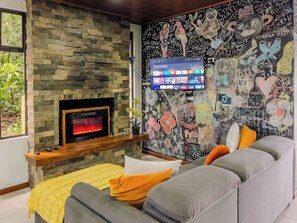 Unclassified image, 3 of 22, button