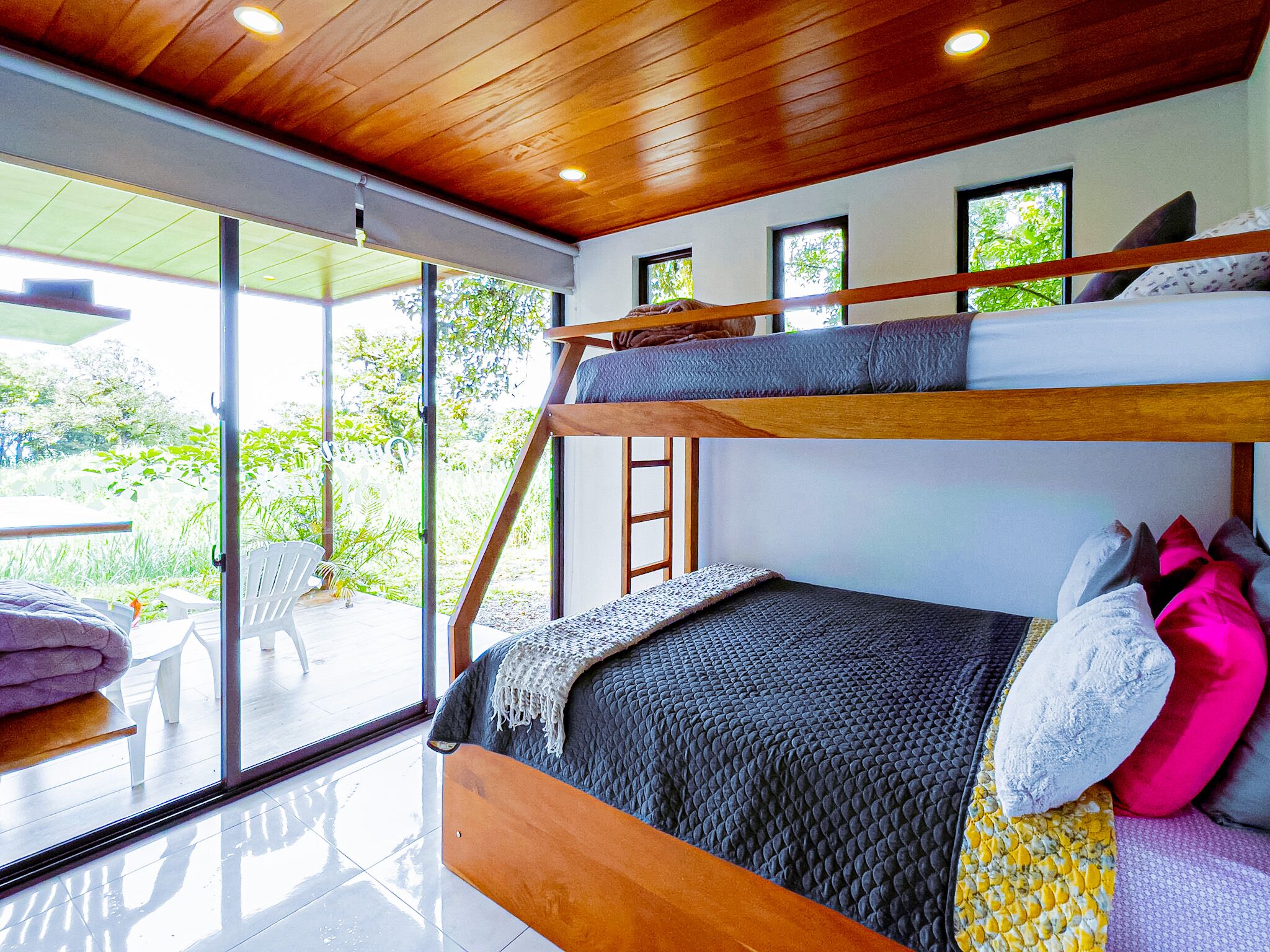 2 chambres, lit parapluie, Wi-Fi, draps fournis