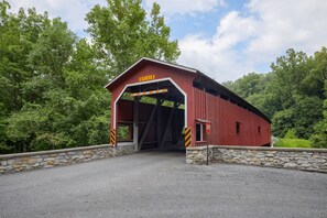 Exterior - The Trolley House - A romantic getaway / 1 bedroom / 1 bath / 2 beds (Pequea)