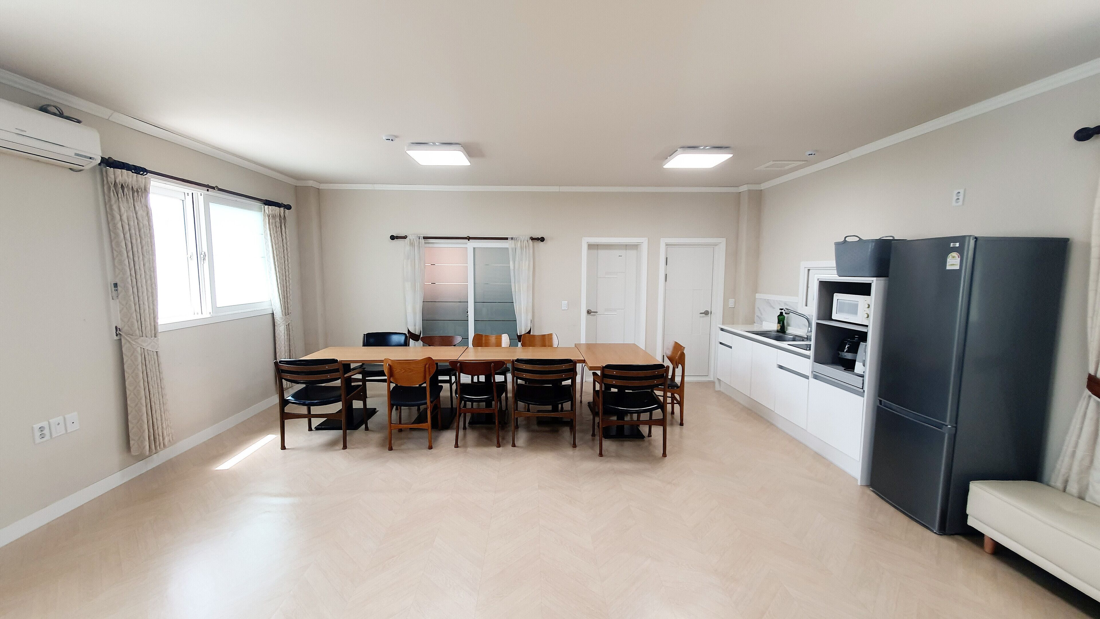 Room (2F) | Private kitchen