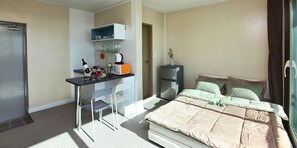 Standard Room - Ulsan Ganjeolgot View Pension (Ulsan)