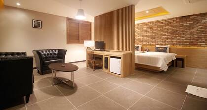 HOTEL Able
