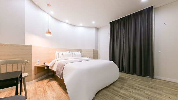 Standard Room (Free Breakfast for 2 on Tue-Fri) | WiFi (free) - Hotel Dre Daejeon (Daejeon)