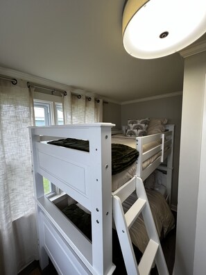 3 chambres, bureau, fer et planche à repasser, Wi-Fi gratuit
