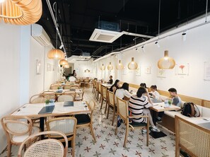 Restaurant - Hotel NuVe Elements (Singapore)