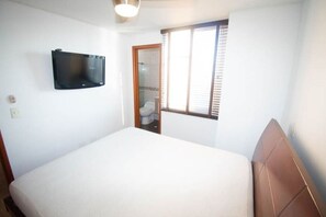 3 bedrooms, desk, free WiFi