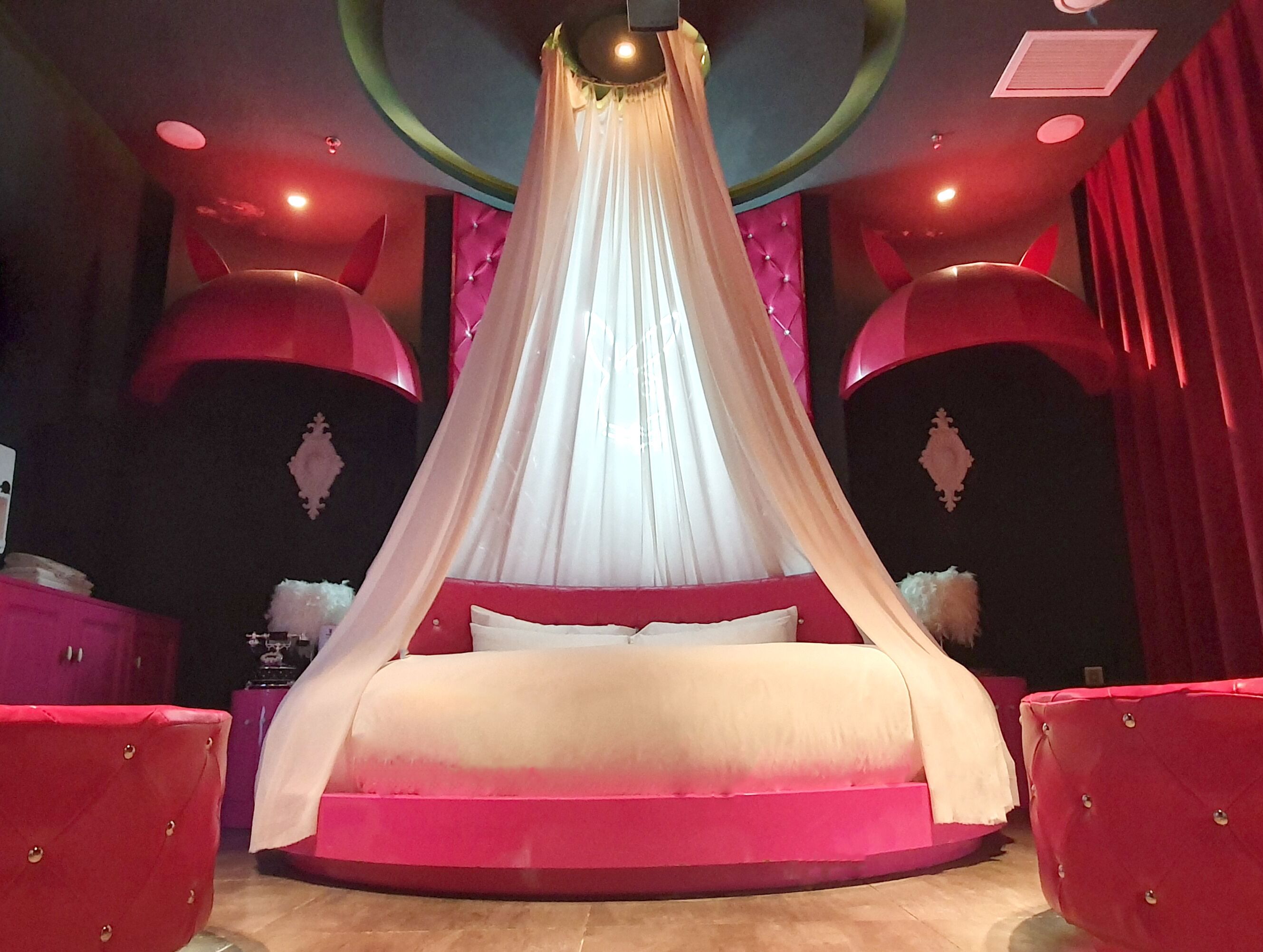 Camera | Una scrivania, Wi-Fi gratuito