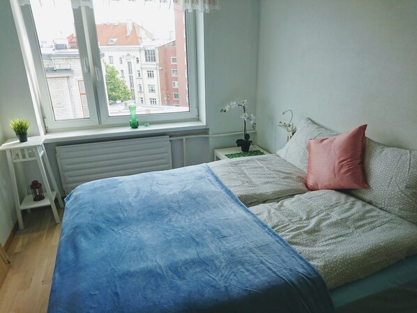 1 chambre, fer et planche à repasser, Wi-Fi gratuit, draps fournis