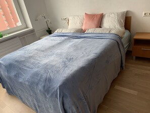 1 Schlafzimmer, Bügeleisen/Bügelbrett, kostenloses WLAN, Bettwäsche