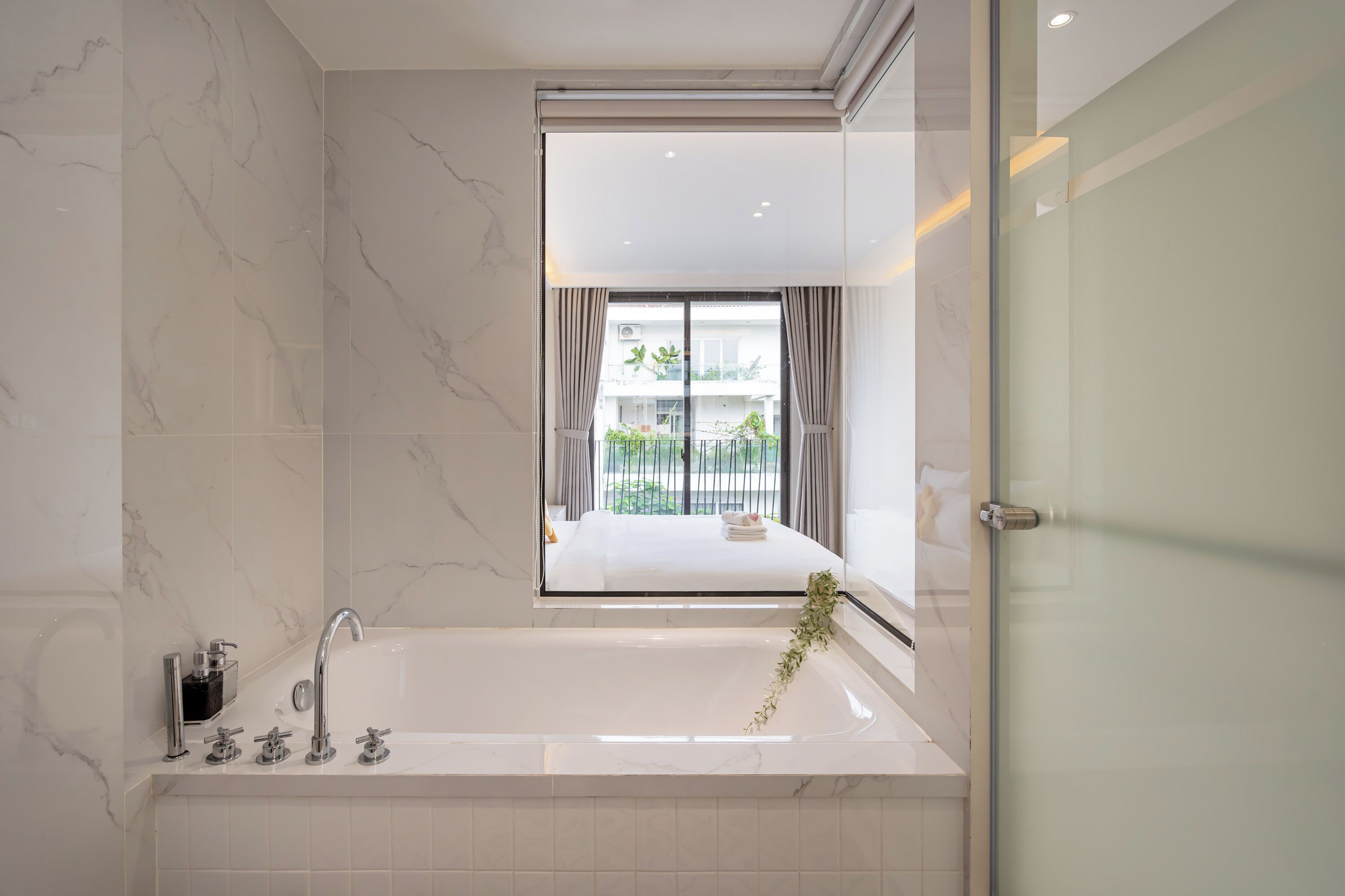 Foto - The Royal Hotel & Apartment - Phu My Hung