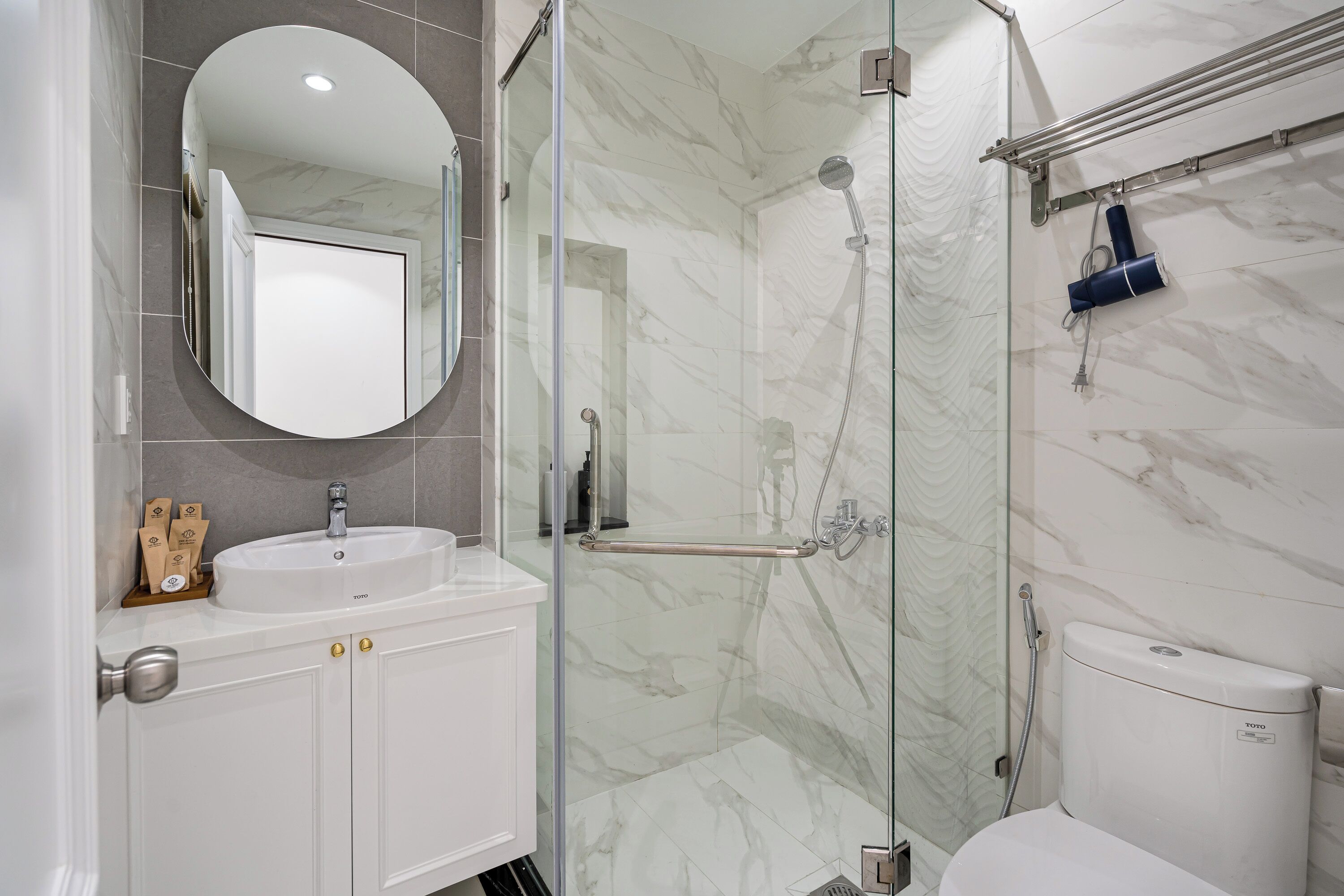 Foto - The Royal Hotel & Apartment - Phu My Hung