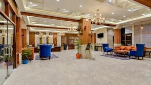 Lobby - Hotel Snowcrests Manor (Manali)