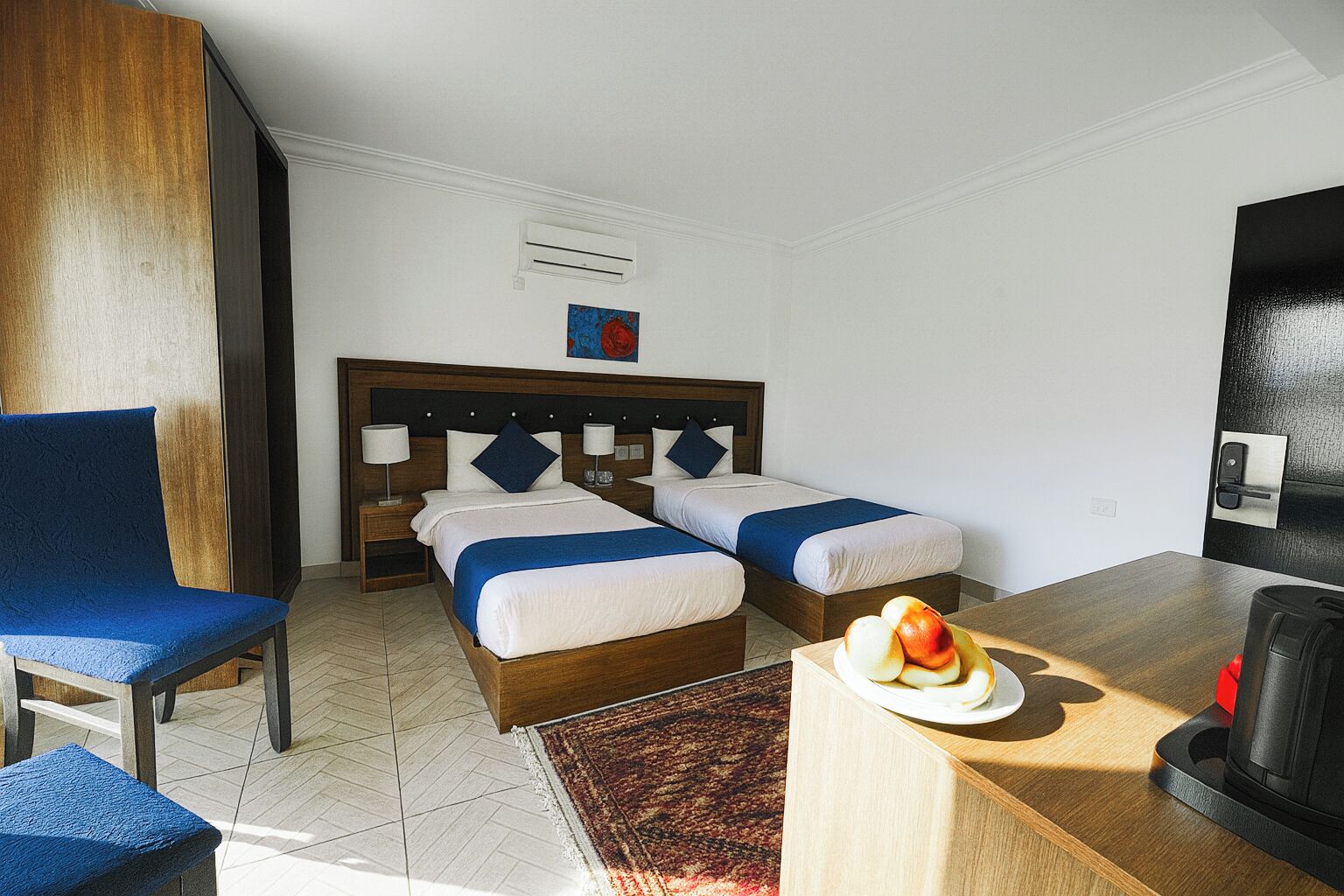 Roba de llit hipoal·lergògena i minibar gratuït 