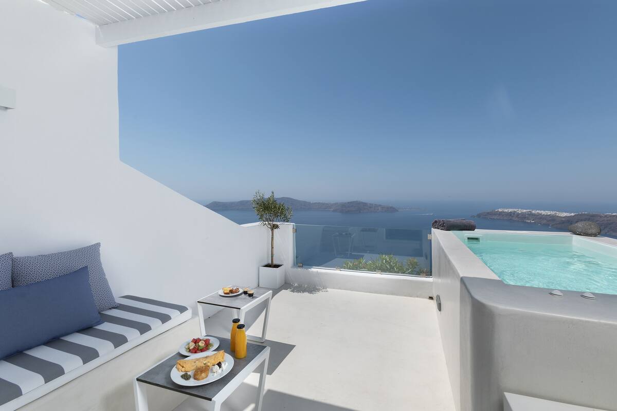 Traditional-Studiosuite | Eigener Pool