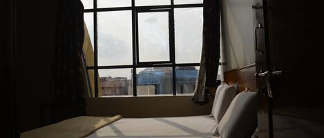 Quarto casal ou duplo luxo | Wi-Fi de cortesia, roupa de cama