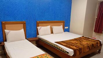 Free WiFi, bed sheets