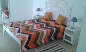 1 bedroom, travel cot, free WiFi, bed sheets - Casa Almeida - Apt. T1 - Family 2 (Vimieiro)