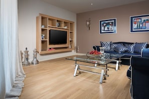 Villa, Private Pool | Living area | Flat-screen TV - Villa Petra (Tar-Vabriga)