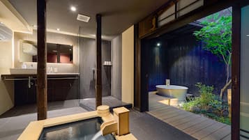 Private Japanese Machiya Suite with Open-Air Bath & Zen Garden - SHU | 2 bedrooms, minibar, in-room safe, individually decorated