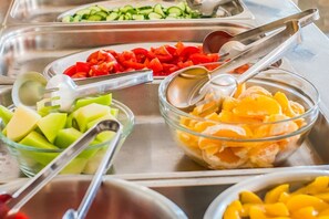Free daily buffet breakfast - Hotel Marlena - Adults Only (Hersonissos)