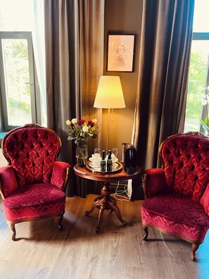 Memory-foam beds, individually decorated, individually furnished, desk