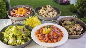 Café da manhã, almoço e jantar