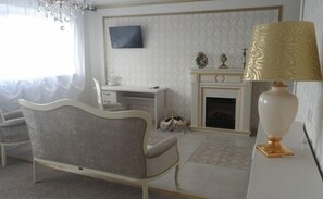 スタジオ | デスク、WiFi (無料)、ベッドシーツ