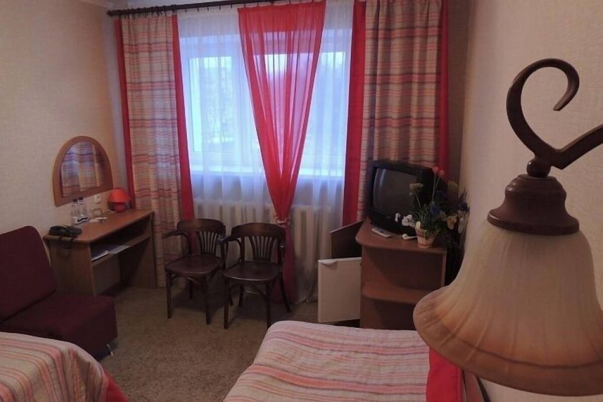 Comfort Twin kamer | 1 slaapkamer, een bureau, gratis wifi, beddengoed