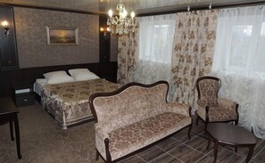 スタジオ | デスク、WiFi (無料)、ベッドシーツ