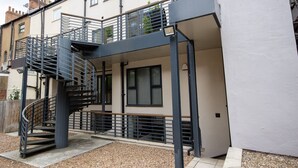 Front of property - HU1 City Centre Hub (Hull)