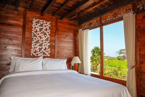 Family Duplex | Desk, laptop workspace, free WiFi - The Tetamian Bali (Sukawati)