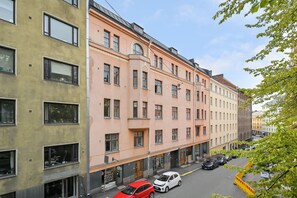 Front of property - Kotimaailma Helsinki - Tarkkampujankatu 16 (Helsinki)