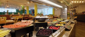 Holiday Inn - the niu, Loom Manchester North by IHG