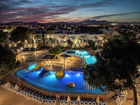 Exterior. Hotel Club Es Talaial