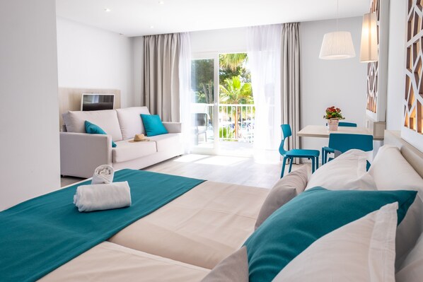 Superior Studio, Terrace