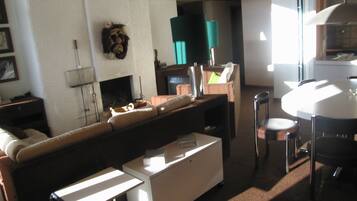 Apartemen Keluarga