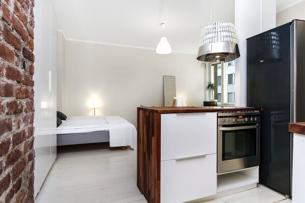 Studio | Private kitchenette - Kotimaailma Helsinki - Eerikinkatu 29 (Helsinki)