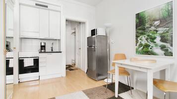 Studio (Loft Bed & 2 Single Beds) | Private kitchenette