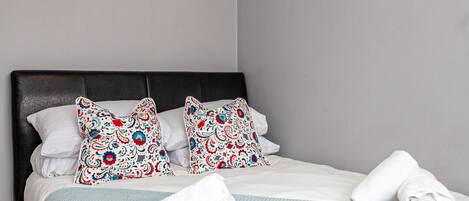 Traditional House, 3 Bedrooms | 3 bedrooms, iron/ironing board, free WiFi, bed sheets