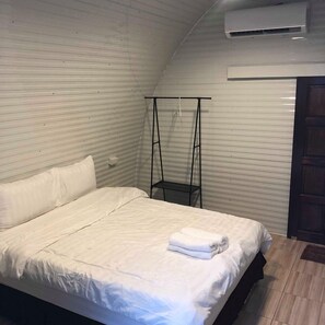 Standard Double Room | Free WiFi