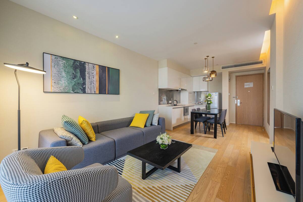 Suite, 1 soverom, balkong (Dining) | Minibar, skrivebord, skrivebord for bærbar PC og blendingsgardiner
