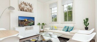 SYDNEY Stunning Home 2