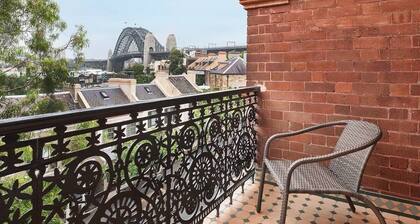 STUNNING SYDNEY HOME 2