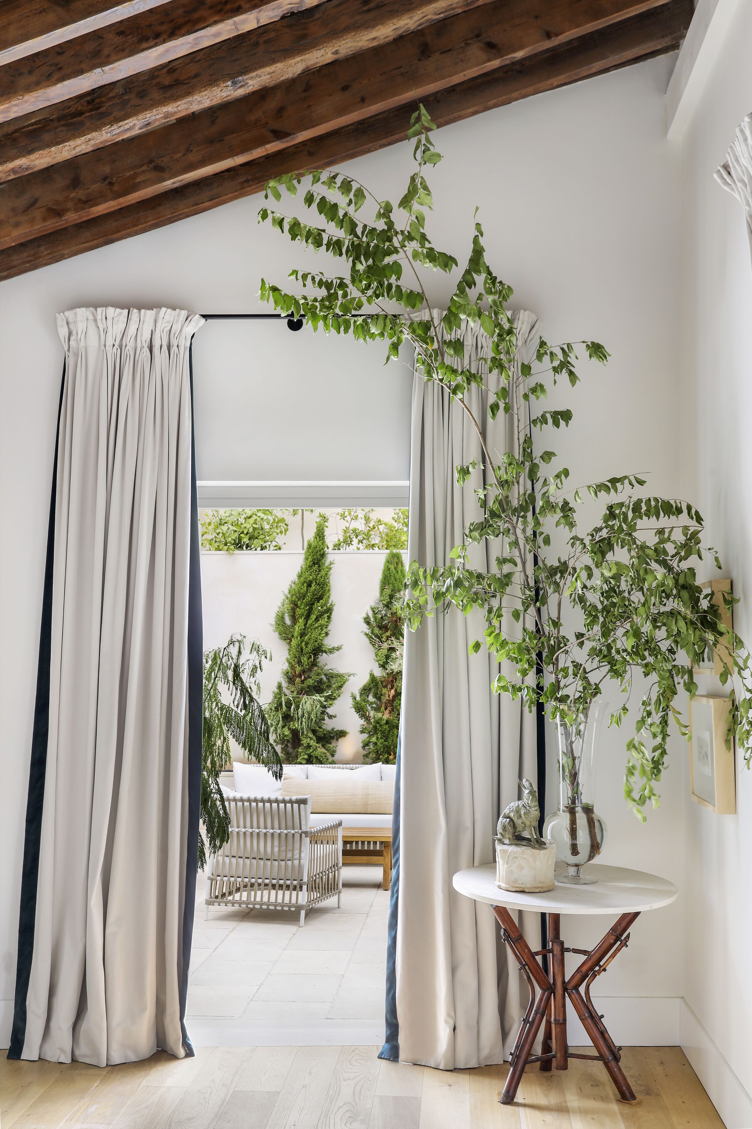 junior suite terraza | 1 bedroom, in-room safe, desk, laptop workspace